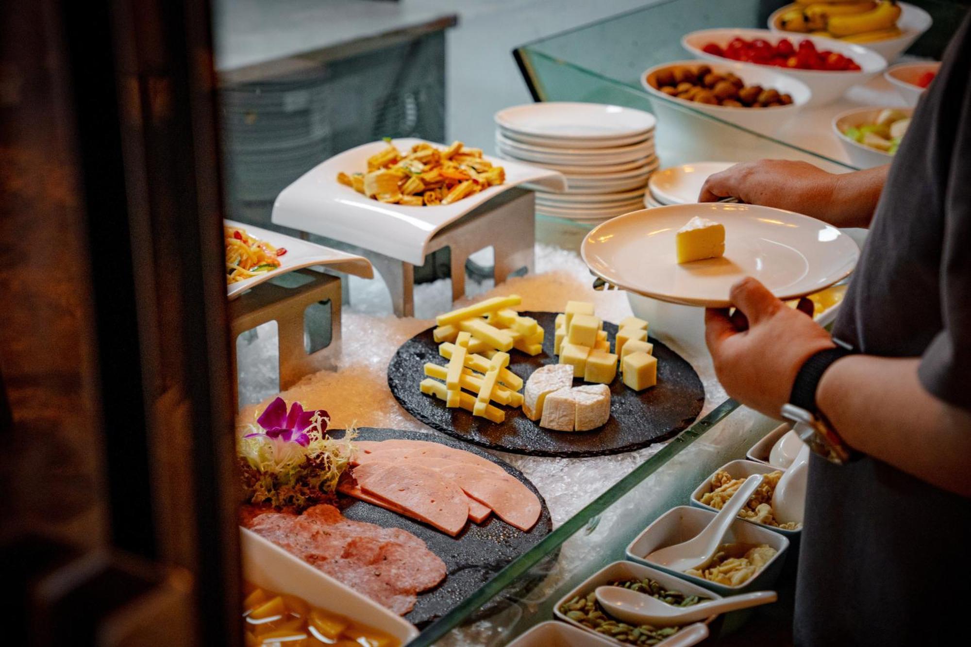 Hilton Garden Inn Shenzhen Bao'An Extérieur photo